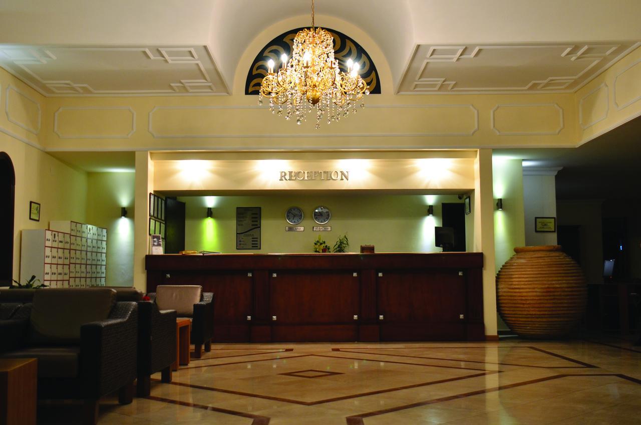 Goldenday Wings Hotel Kuşadası Exterior photo